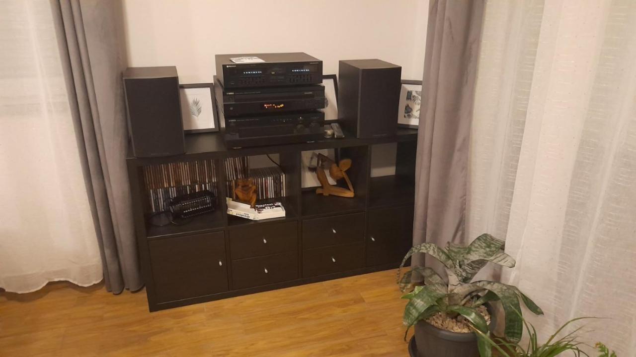 Apartments & Room Danijel Pinezici  Bagian luar foto