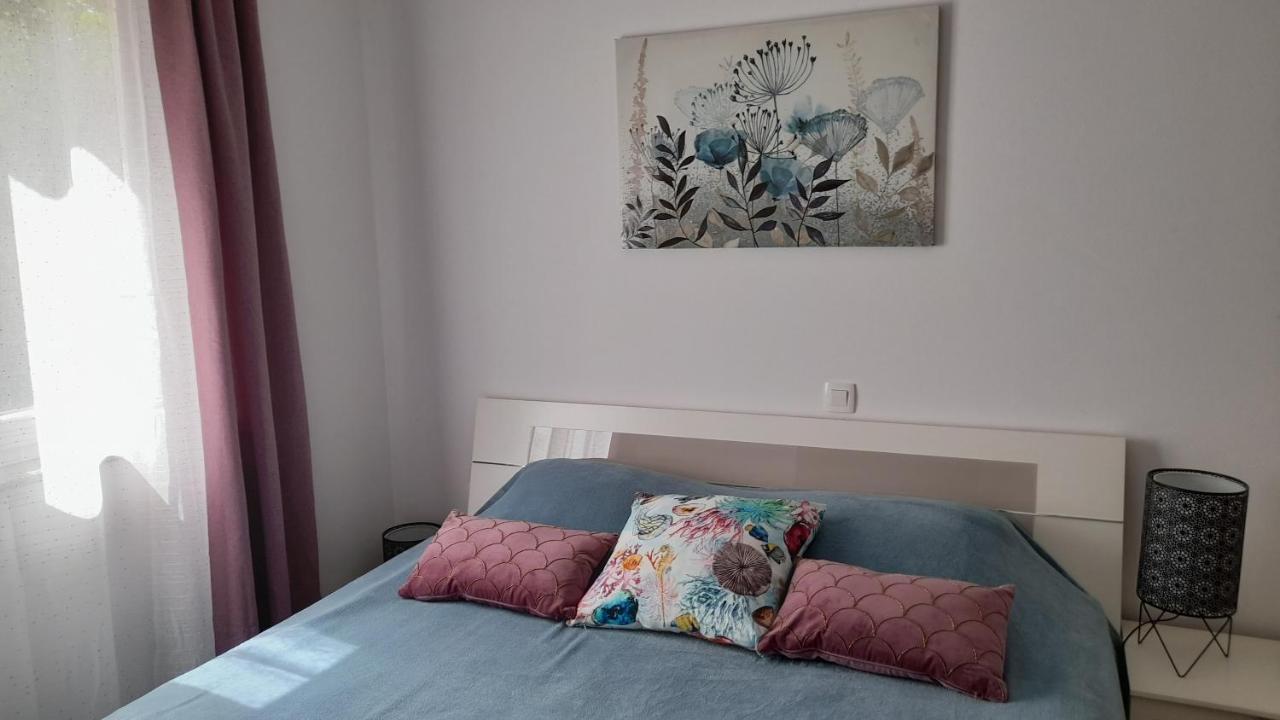 Apartments & Room Danijel Pinezici  Bagian luar foto