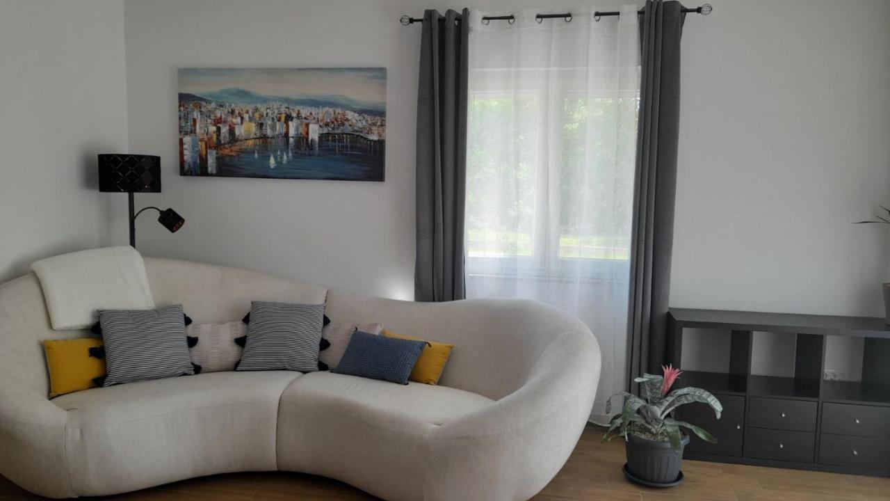 Apartments & Room Danijel Pinezici  Bagian luar foto